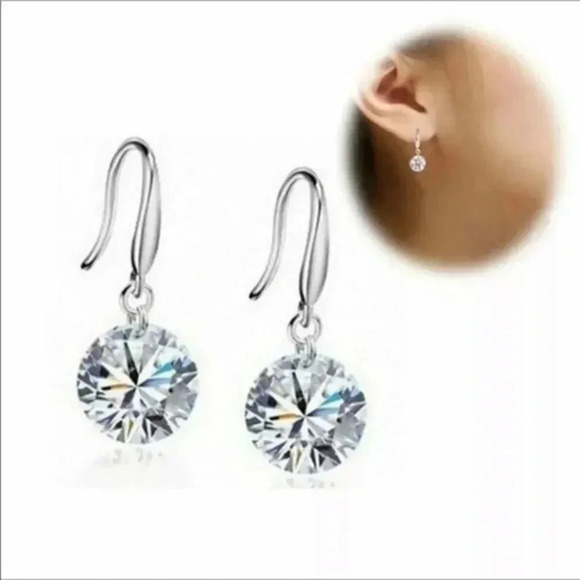 Elegant Crystal Silver Drop Earrings NWT - Picture 1 of 3